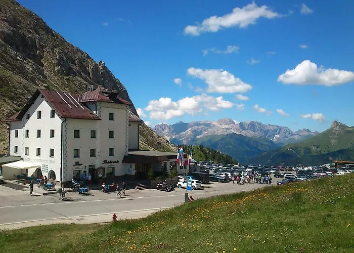 Hotel Col Di Lana